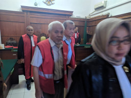 JPU Tolak Eksepsi Terdakwa Penipuan, Hakim Ngotot Tetapkan Tahanan Kota.