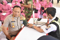 HUT Bhayangkara ke 73, Polres Pasuruan Kota Gelar Donor Darah.