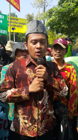 Tak di Beri Kesempatan Mendapat Murid, Ratusan Sekolah Swasta di Surabaya Demo Tuntut Kadisdik di Copot.