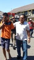 Terekam CCTV Saat Mencuri, Pria Bertangan Satu Asal Tambak Wedi Dijebloskan Penjara.