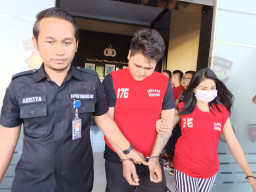 Terdesak Kebutuhan Ekonomi Keluarga, Suami Istri Sedang Hamil Jadi Kurir Narkoba.