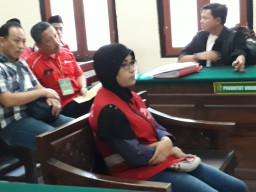 Istri Bantu Suami Jualan Sabu, Dihukum 5 Tahun, Nyatakan Pikir-Pikir.