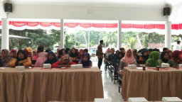 Upaya Meningkatkan Produksi, UMKM Kecamatan Kalipura Mendapat Bimbingan Teknis Dari Diskoperindag. 
