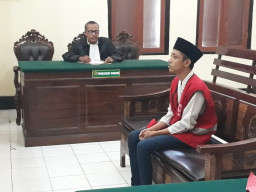 Mengaku Tidak Tahu Apa-Apa, Kurir Sabu Ini di Tuntut 5 Tahun Penjara.
