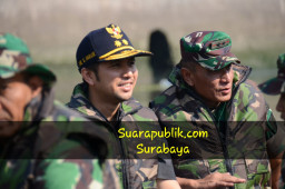 Komandan Gartab III/Surabaya Mayjend TNI Wisnoe, Himbau Masyarakat Tidak Buang Sampah di Kalimas.