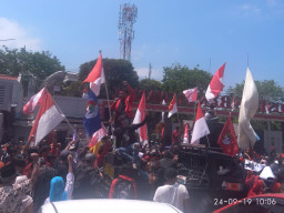 Hari Tani Nasional, Mahasiswa dan Aktivis Banyuwangi Demo di DPRD
