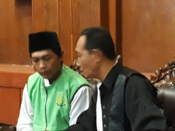 Bacok Teman Hingga Tewas, Choirul Anwar Diadili.