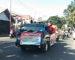 4 Cakades Dadapan Kecamatan Kabat, Konvoi Kampanye Damai Keliling Dari Dusun ke Dusun. 