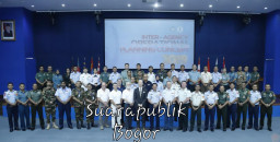 Komandan PMPP Brigjen TNI Victor H. Simatupang, Resmi Tutup Kursus Inter Agency Operational Planing Consepts "IAOPC" Di Bogor.