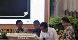Presiden Jokowi Resmikan Proyek Palapa Ring, Untuk Akses Komunikasi Seluruh Penjuru Nusantara.