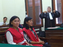 2 Wanita Kakak Beradik Ini, Didakwa Lakukan Tipu Gelap.