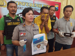 Tipu Rp. 77 Juta Pada CPNS, Warga Banyu Urip Kidul Ditahan Polsek Simokerto.