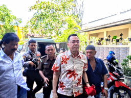 Terkait Pemalsuan dan Penyerobotan Tanah, Henry J Gunawan Jalani Sidang Perdana di PN. Sidoarjo.