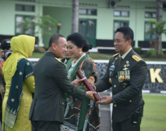 Para Jendral Peserta Wisuda Purnawira Pati TNI AD, Adakan Temu Kangen di Akmil Magelang. 