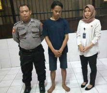 Rampas HP dan Aniaya Pengguna Jalan, 2 Orang Polisi Cepek Diringus.