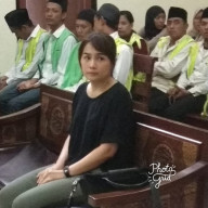Jual Kosmetik Ilegal, Sicantik Jong Lie Dituntut 1,5 Tahun.