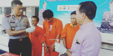 Pengedar dan Kurir Sabu Jati Srono, di Bekuk Polsek Semampir.