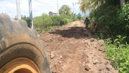 Selama Setahun PT. Bumi Suksesindo, Bangun Jalan Desa 102 KM Di Kecamatan Pesanggaran