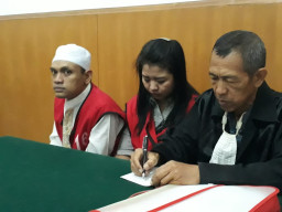 Tergiur Imbalan 10 Juta, Suami Istri Sirih Ini Jadi Kurir Sabu Seberat 1, 223 Kg.