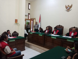 Dianggap Sebarkan berita Bohong, Mak Susi di Hukum 7 Bulan Penjara. 