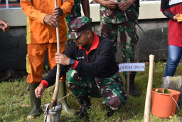 Dandim Pasuruan Hadiri Peringatan, Hari Peduli Sampah Nasional dan Gerakan Menanam Pohon Serentak.