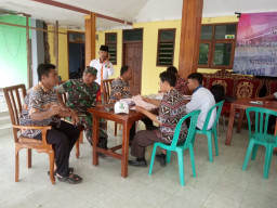 Rutin Lakukan Komsos, Babinsa Kodim 0819/Pasuruan Peduli Bahaya Narkoba.