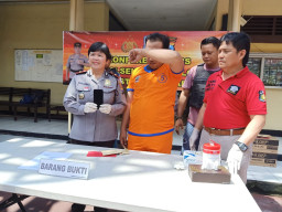 Butuh Uang Buat Bayar Cicilan Motor, Driver Ojol Sikat HP.