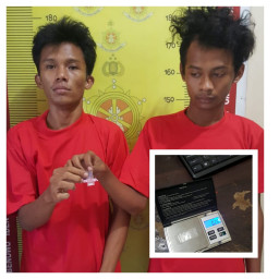 Baru Pulang Dari Transaksi, Kedua Pria Ini Ditangkap.