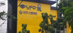 Security UFO Kertajaya, Usir Wartawan Saat mau Konfirmasi.