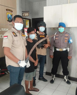 Bawa Clurit, Anggota Ruwet Family di Tangkap