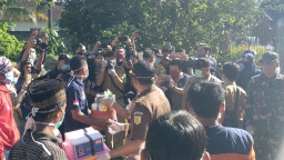 DPRD Kabupaten Blitar Sayangkan Kegiatan Bupati, Pelepasan 11 Warga Karantina Libatkan Banyak Warga.