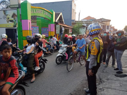 Jalan Sempit, Penyebab Macet Raya Wonokusumo Surabaya.