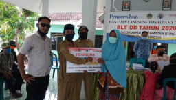 Hari Ini Desa Sidokumpul, Bagikan BLT-DD