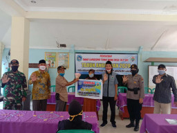 Pemdes Kedungbembem, Tuntas Bagikan BLT-DD Warga Terdampak.