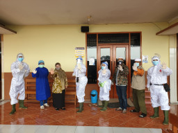 Sambut New Normal, RSWH Bersama Forkopimcam Lakukan Rapid Test dan Swab Tenaga Medisnya.