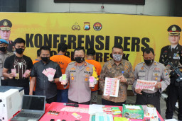 Sindikat Pengedar Uang Palsu, Dilibas Satreskrim Polres Gresik.