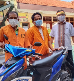Jual HP Replika, 2 Warga Tambak Wedi Ini di Bekuk Saat Hendak Kabur.