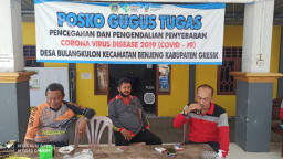 Camat Benjeng Kunjungi Pemdes Bulang Kulon, Sosialisasikan New Normal Pada Warga. 