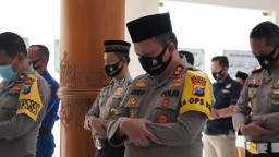 Lewat Binrohtal, Polres Gresik Perkuat Keimanan Anggota.
