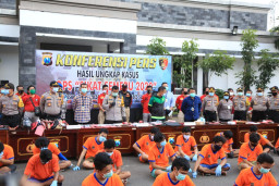 12 Hari Ops Sikat Semeru, Polrestabes Surabaya Beserta Polsek Jajaran Bekuk 381 Tersangka.