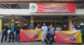 Bersama Muspika, SMKMUTU Bagikan Seribu Masker.