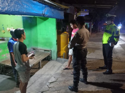 Tertibkan Jam Malam, Polres Gresik Bersama Tim Gabungan Gelar Patroli Cipkon