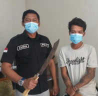Masuk Kampung Orang Lain Bawa Senjata, Pemuda Ini Dijebloskan Penjara.