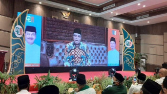 KH. Said Aqiel Sirodj Doakan Qosim-Alif, Menangkan Pilkada Gresik 2020.