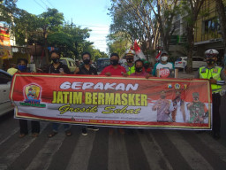 Satlantas Gresik, Gandeng Masyarakat Gaungkan Jatim Bermasker.