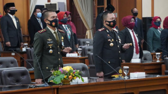 Kapolres Gresik Hadiri Rapat Paripurna Istemewa Dprd, Mendengarkan Pidato Kenegaraan Presiden RI.