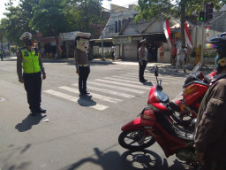 Satlantas Polres Gresik, Ajak Pengguna Jalan Mengenang Detik-Detik Proklamasi