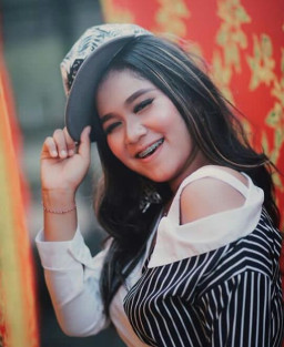 Pesona Memabukan, Penyanyi Banyuwangi Ini Makin Diidolakan.