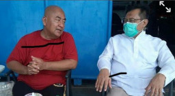Dua Tokoh Besar di Gresik Bertemu, Ini Pesan Keduanya.