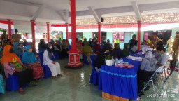 Perpanjangan Bantuan Sosial Tunai, Mengalir di Desa Dadapan Kabat Banyuwangi.